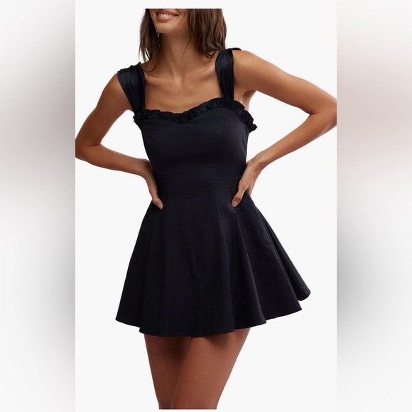 Free People Dresses & Skirts - Free People Black Ruffle Trim Fit & Flare Mini Dress Size Small Sweetheart Neck